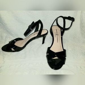 Chinese Laundry 2" heel sandals sz 8. Black Patent.